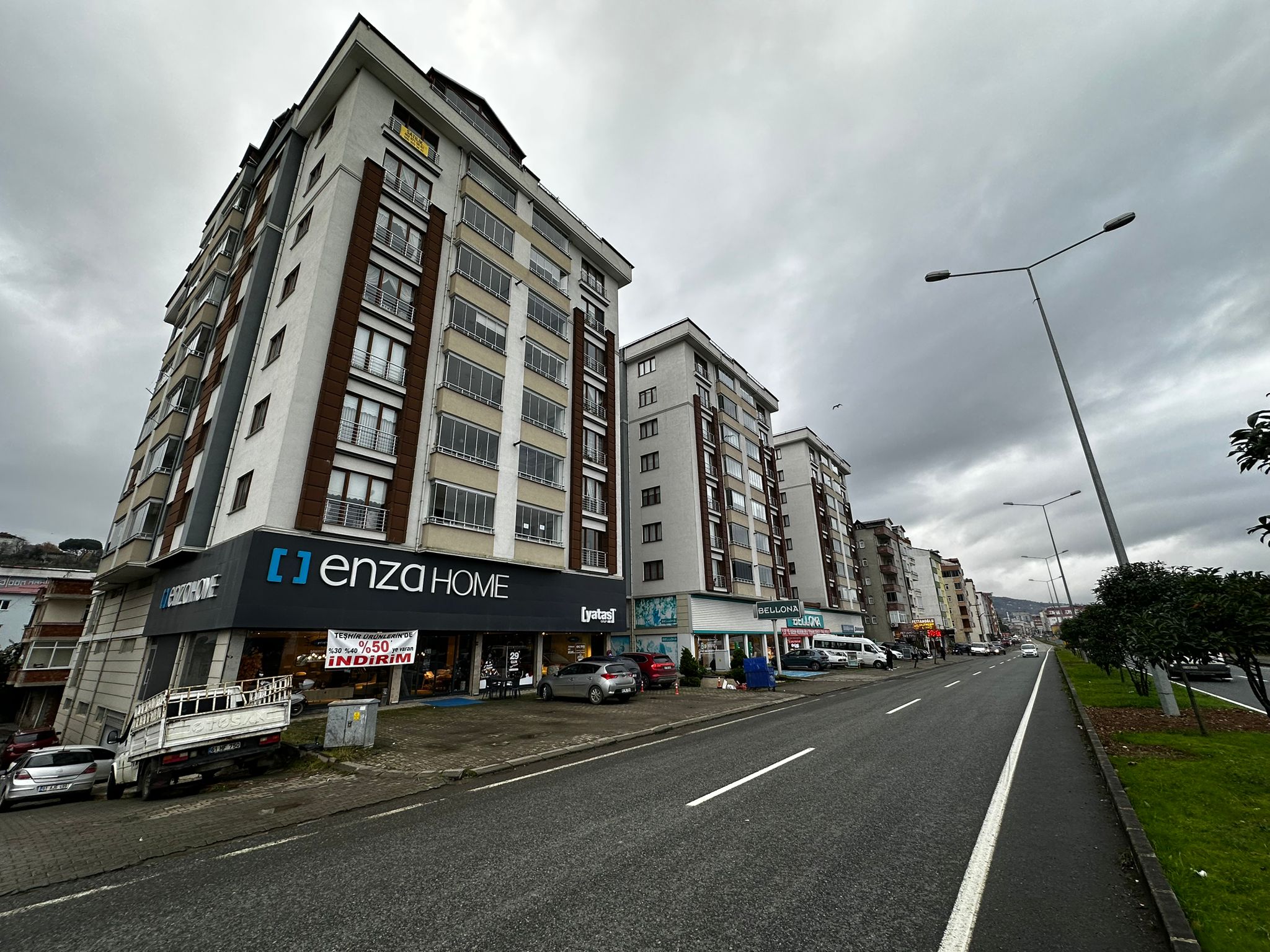 MABEL GAYRİMENKUL/VAKFIKEBİR SİTE İÇİ 240 M2 SATILIK 6+1 DUBLEKS